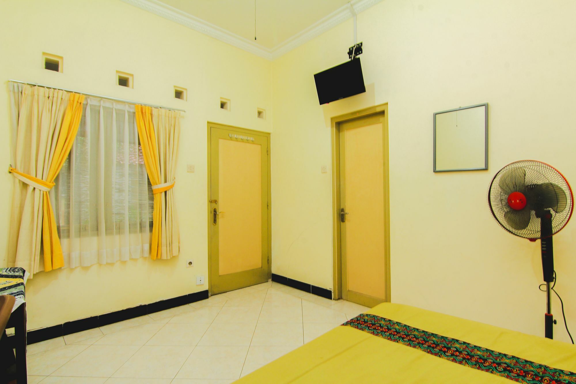 Griya Batik Giri Sekar Homestay Yogyakarta Ngoại thất bức ảnh
