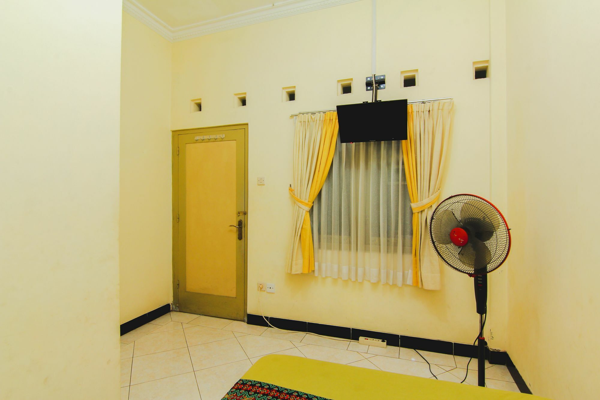 Griya Batik Giri Sekar Homestay Yogyakarta Ngoại thất bức ảnh